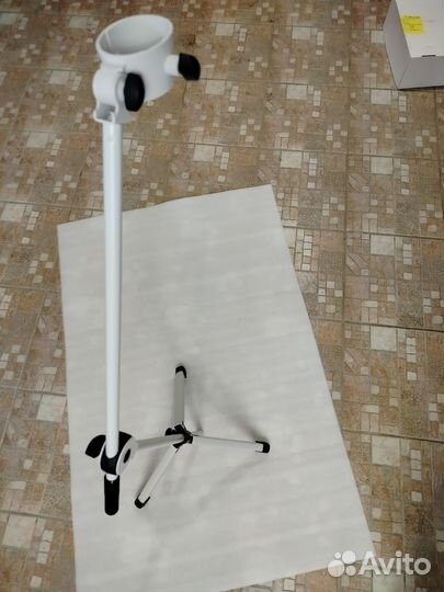 Стойка для лампы биоптрон