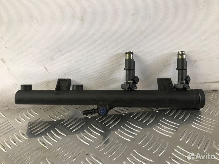 Топливная рампа Peugeot 307 универсал 2.0 2002