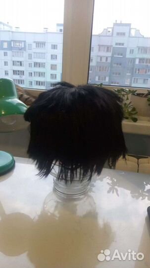 Черный парик