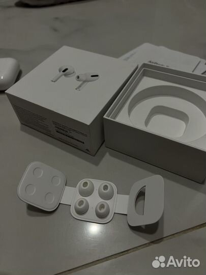 AirPods Pro with MagSafe Charging Case Оригинал