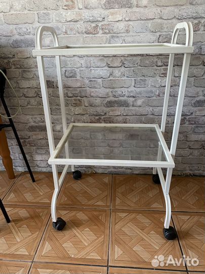 Медицинский столик