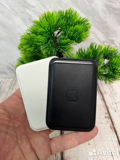 Кардхолдер Apple Leather Wallet MagSafe для iPhone