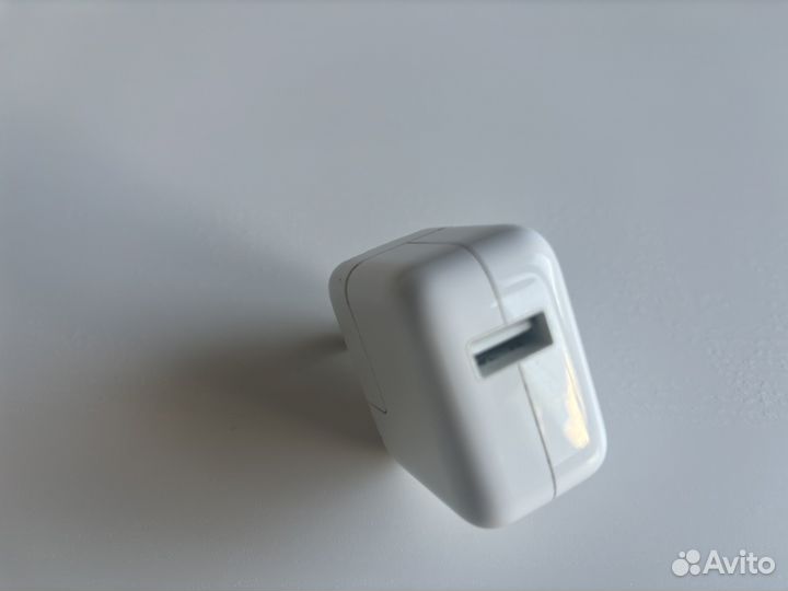 Адаптер Apple USB2.0 model 1401, 12W 5,2V 2,4А