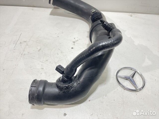 Патрубок воздушного фильтра Мерседес М271
