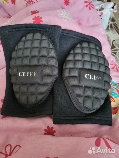 Наколенники