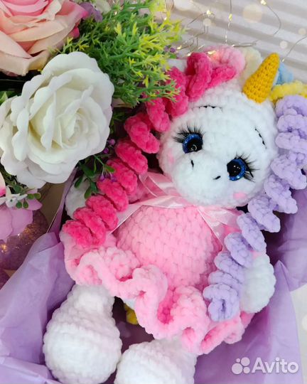Вязаный единорог (плюшевая игрушка ручной работы)