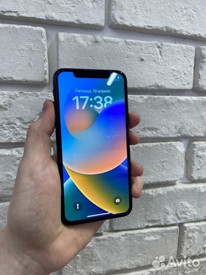 iPhone Xs, 64 ГБ
