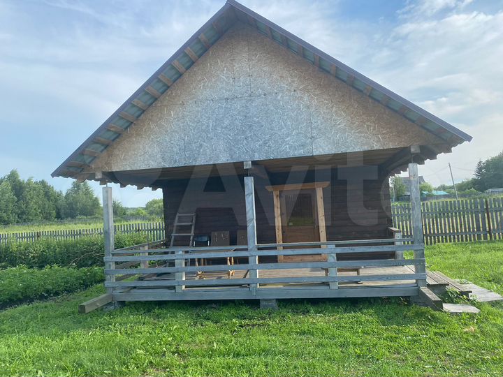 Дом 20 м² на участке 25 сот.