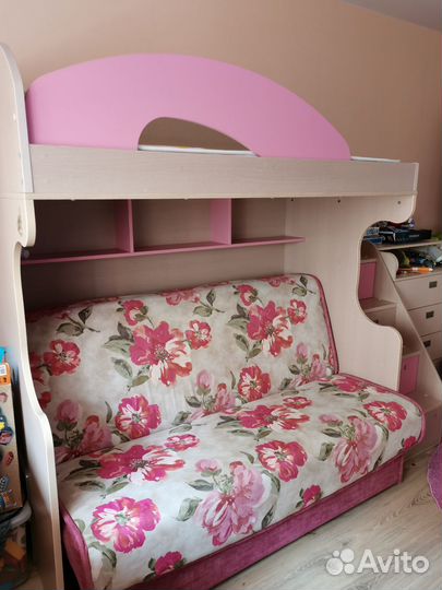 Двухъярусная кровать бу с матрасами