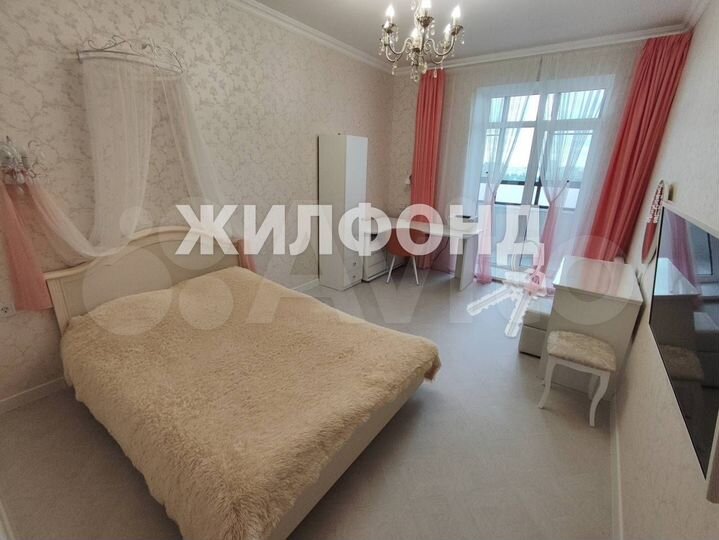 4-к. квартира, 100,7 м², 8/9 эт.