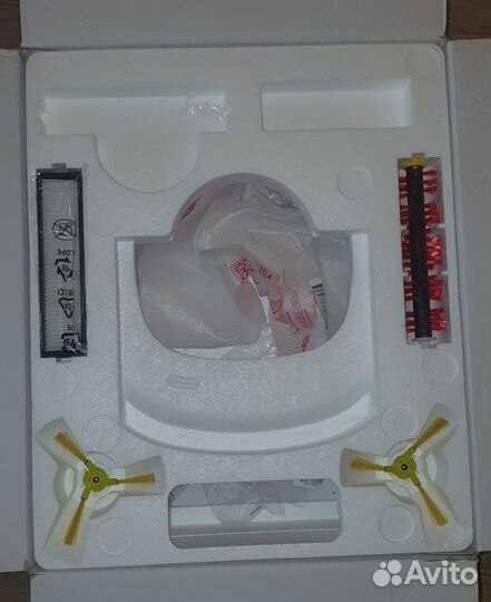 Робот-пылесос LG (влажная и сухая уборка)