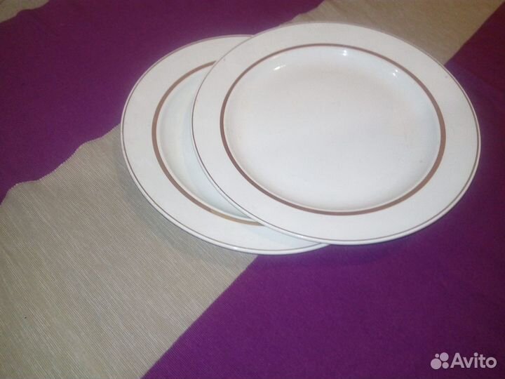 Блюдо фаянсовое