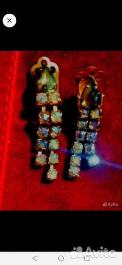 Броши и клипсы Чехия