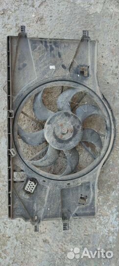 Вентилятор охлаждения Renault Laguna 3
