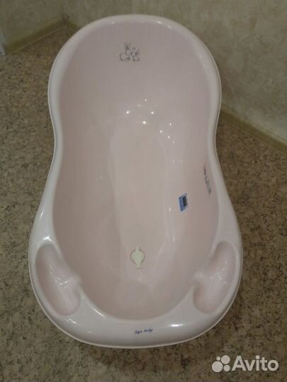 Детская ванночка для купания с термометром