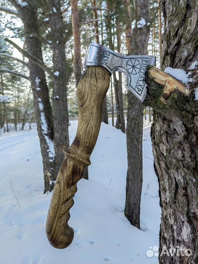 Топор ручной работы 