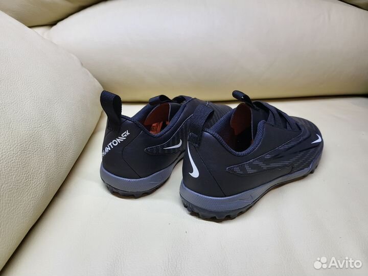 Сороконожки Nike Phantom новые 36.5, 38, 38.5 р