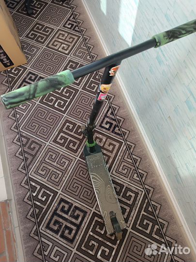 Трюковой самокат xaos hipno