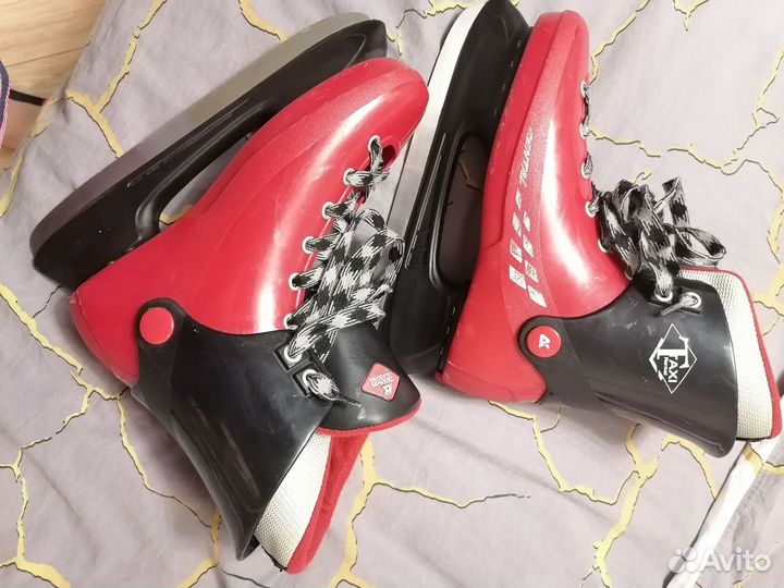 Коньки размер 42