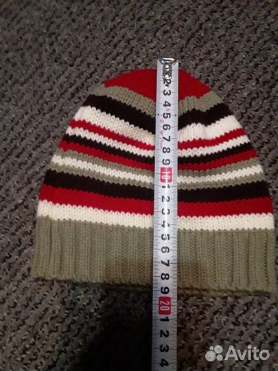 Новая шапка вязаная в полоску