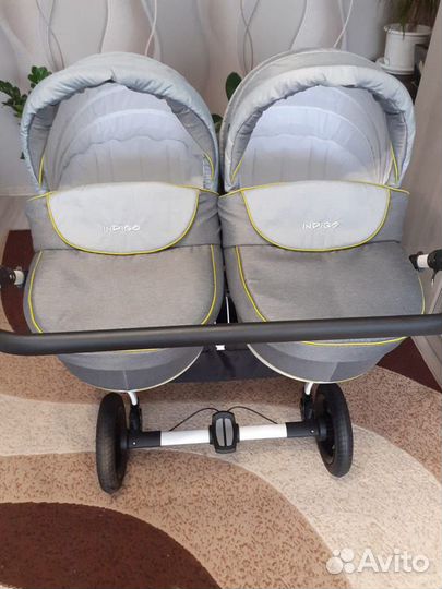 Детская коляска для двойняшек