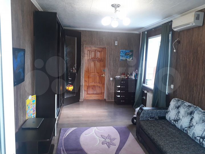 Доля в 5-к. квартире, 95,5 м², 5/5 эт.