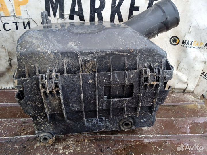 Корпус воздушного фильтра Mitsubishi Lancer б/у