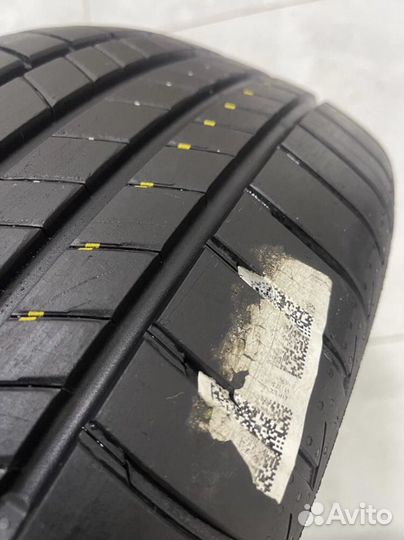 Bridgestone Turanza T005 215/60 R16 95V