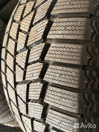 Maxxis SP02 Arctic Trekker 225/45 R17 94T