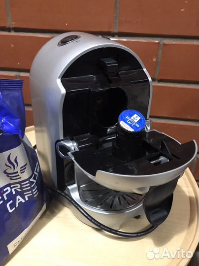 Капсюльная кофеварка