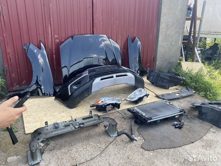 Передняя часть авто Митсубиси асх