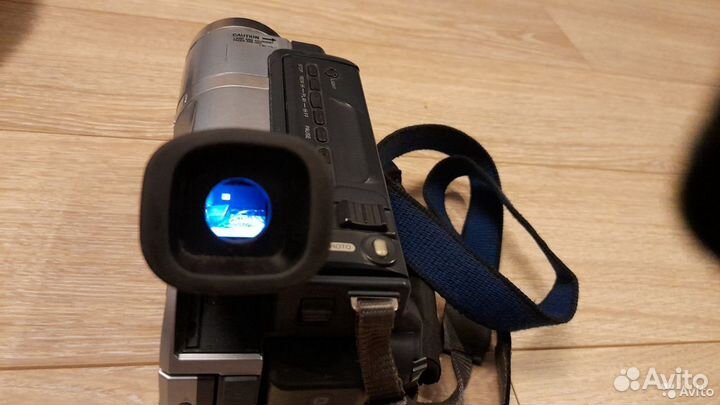 Видеокамера sony DCR-trv140e