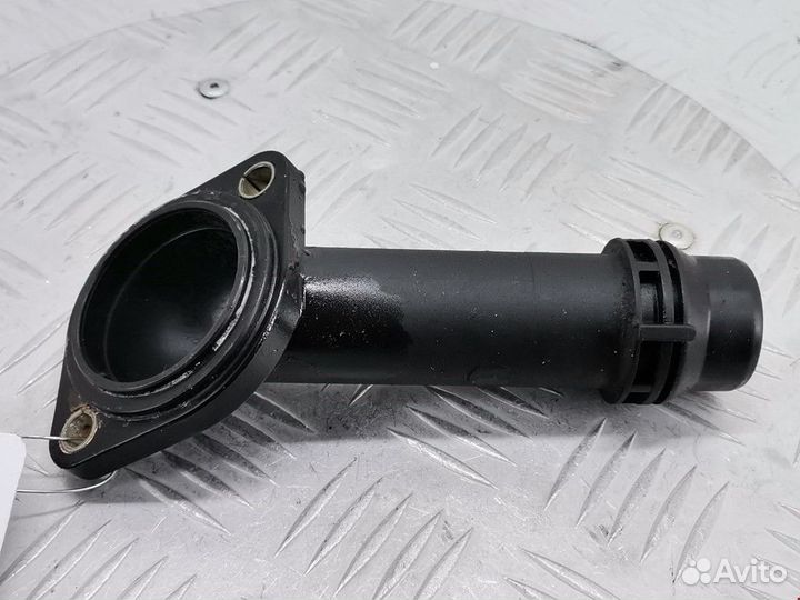 Корпус термостата Audi A4 B5 1999 038121121B