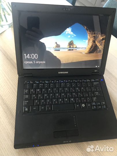 Ноутбук Samsung NP-Q45