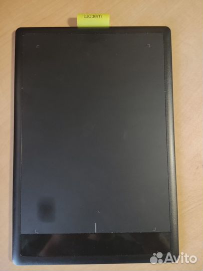 Графический планшет Wacom One by Wacom Medium