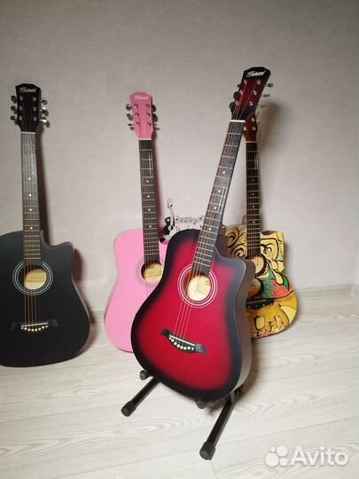Гитара с комплектом 4 в 1