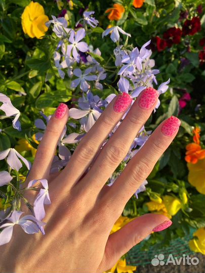 Мастер маникюра и педикюра