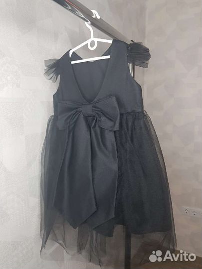 Платье для девочки новое