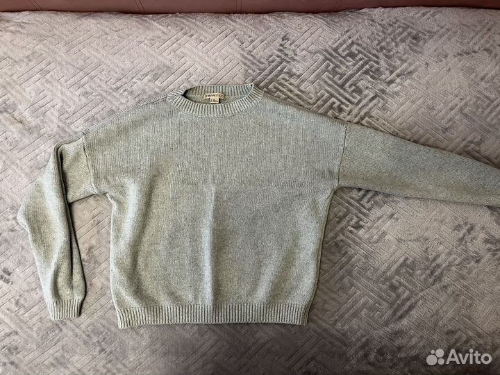 Вещи женские (кофты)