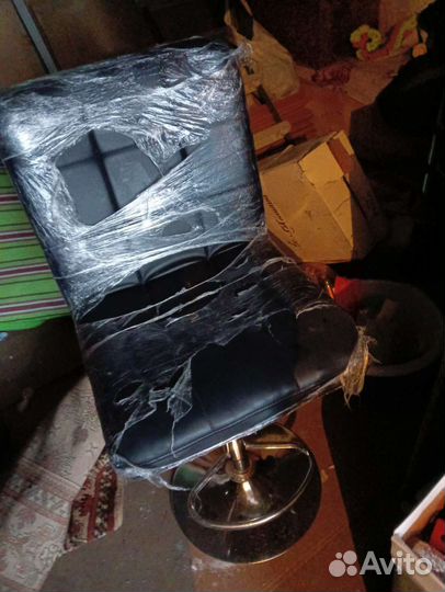 Барный стол и стулья бу