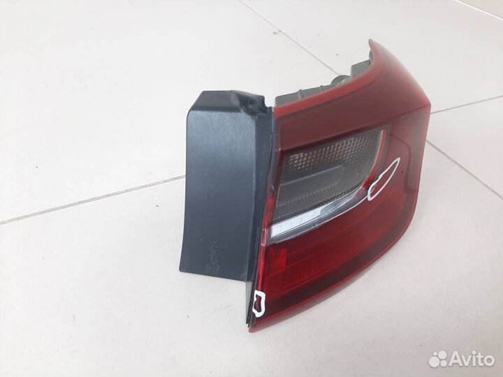 Фонарь задний наружный правый Kia Ceed св 2018