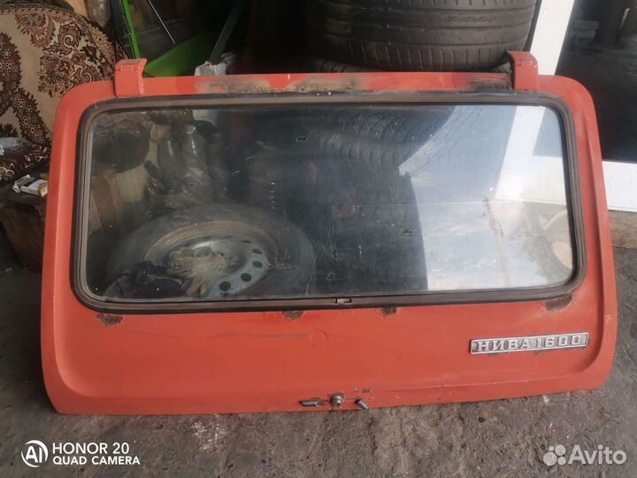 Задняя крышка багажника на ниву 2121