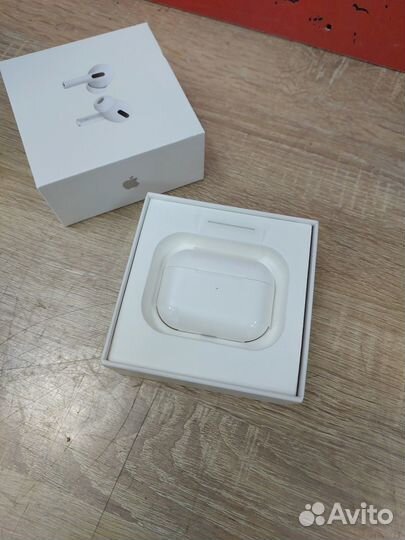 Наушники AirPods Pro