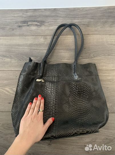 Сумка кожаная черная в идеале