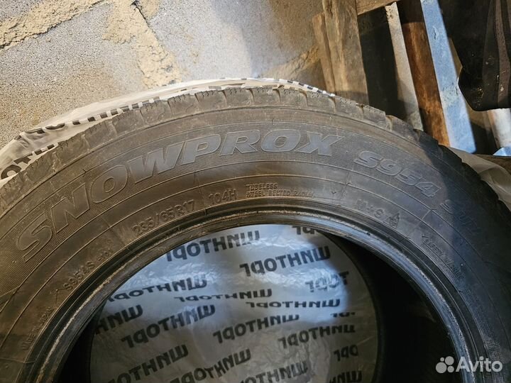 Toyo Snowprox S954 235/65 R17