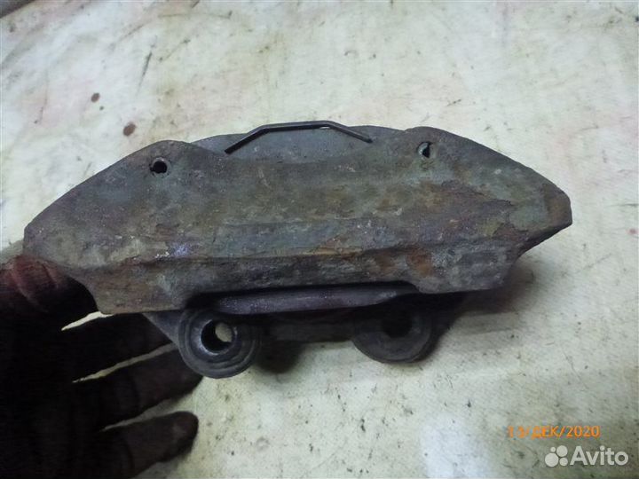 Суппорт передний правый Daewoo Nexia N100 A15MF