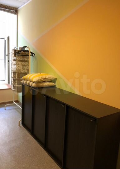 Комната 20 м² в 5-к., 1/4 эт.