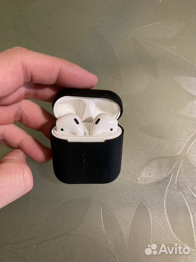 Наушники Apple Airpods