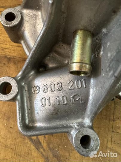 Водяной насос помпа мерседес A6032010110