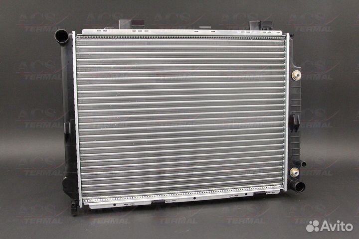 Радиатор охлаждения Mercedes W210